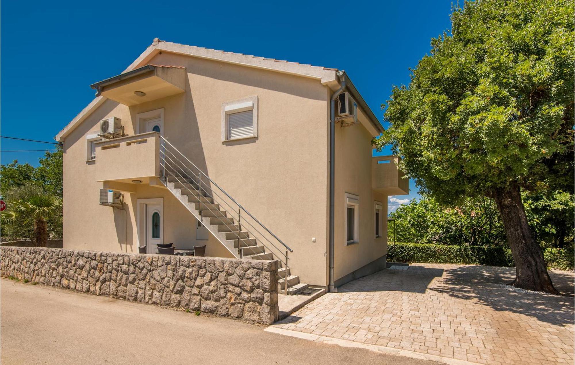 Cozy Apartment In Malinska Dubasnica With Wifi Exteriér fotografie